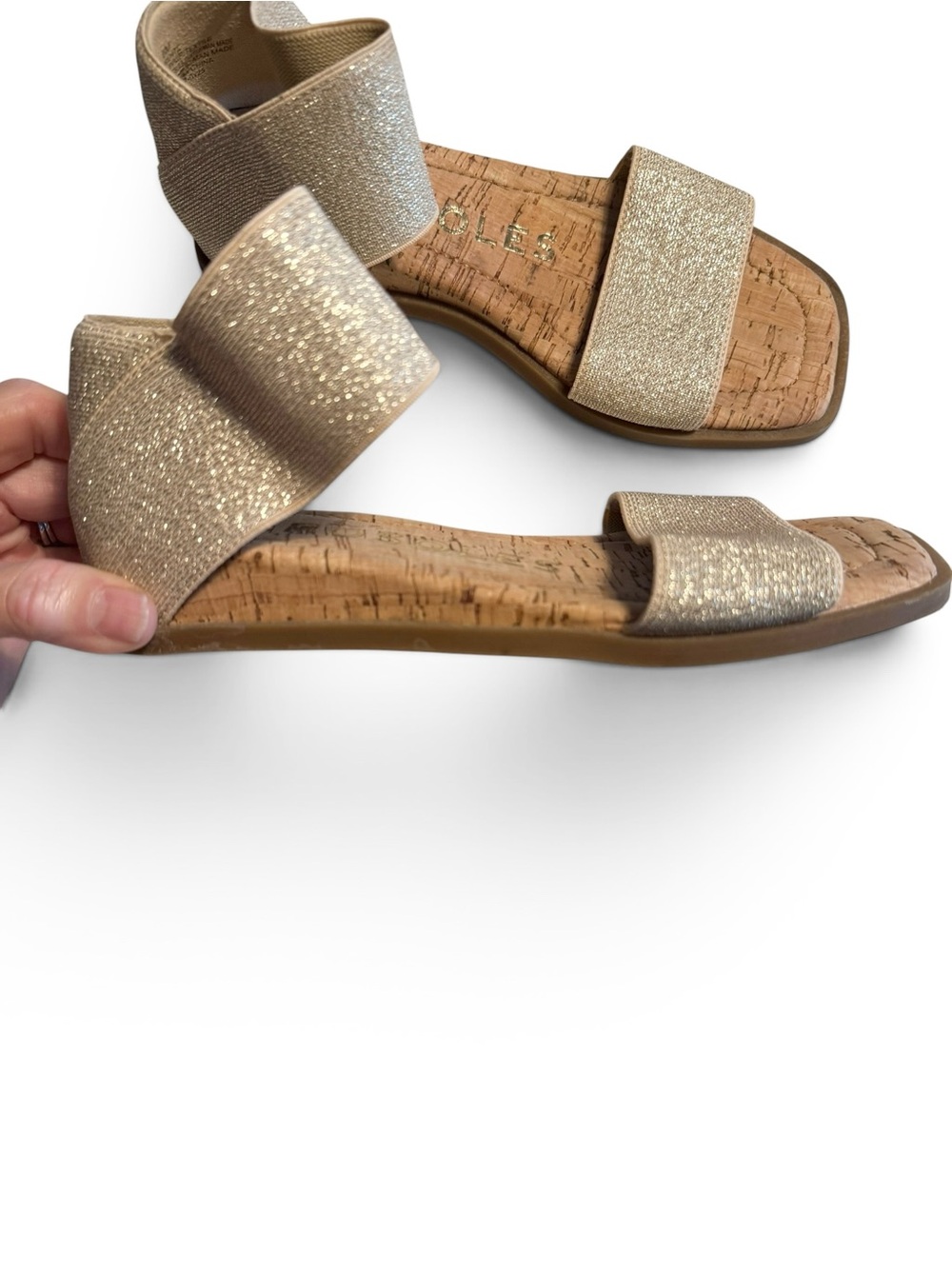Aerosols Sente Low Wedge Gold Elastic Sandal Size 6 - Picture 2 of 6